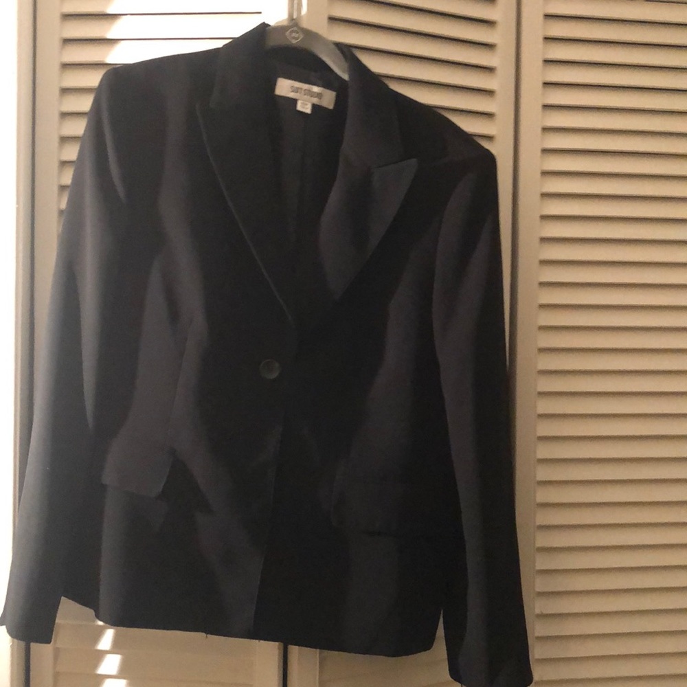 Suit jacket